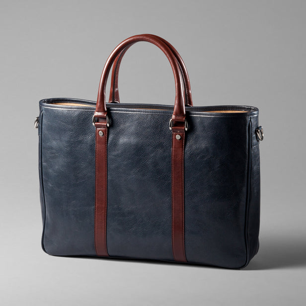 <p>ダークネイビー</p>