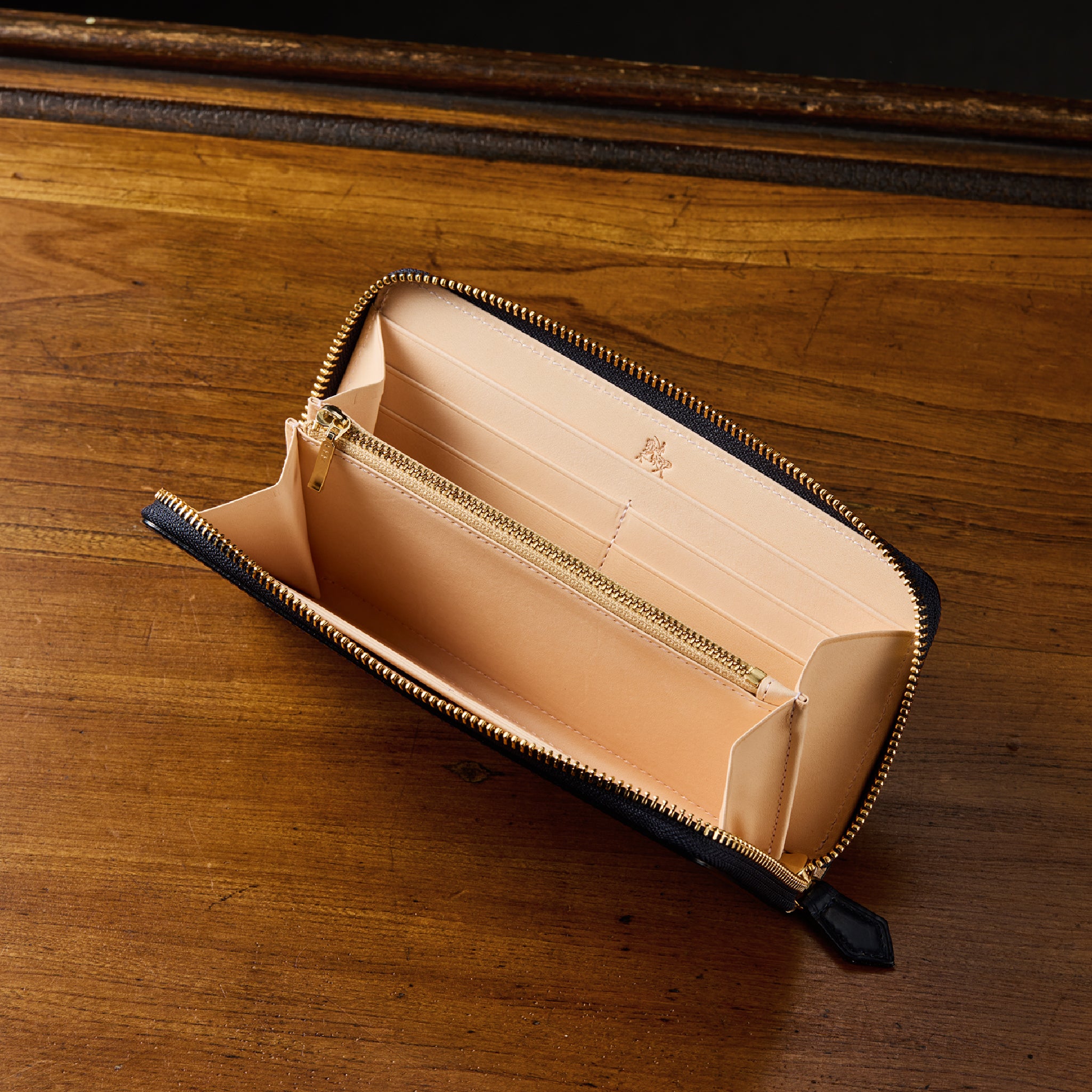 #カラー_ダークネイビー