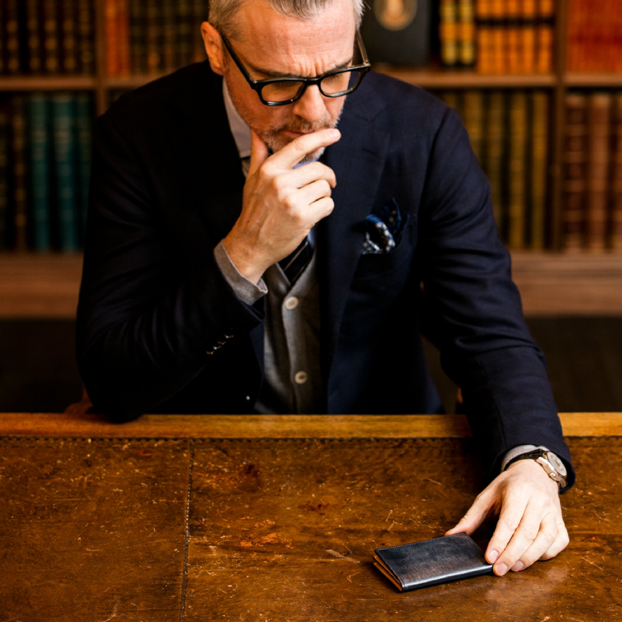 #カラー_ダークネイビー