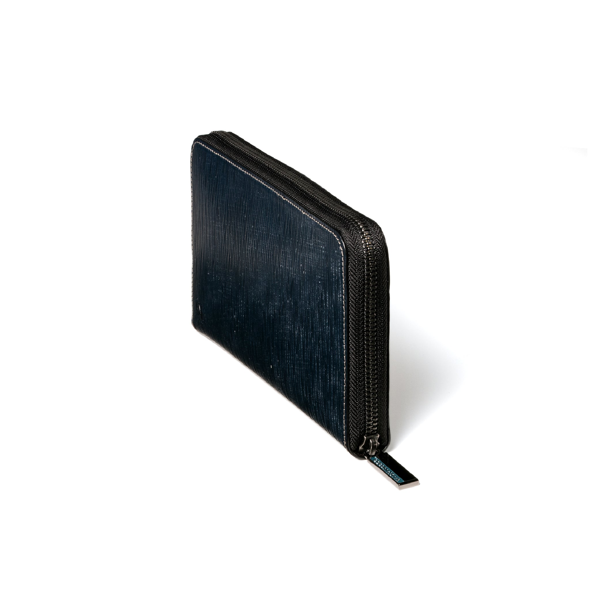 #Color_バトルネイビー