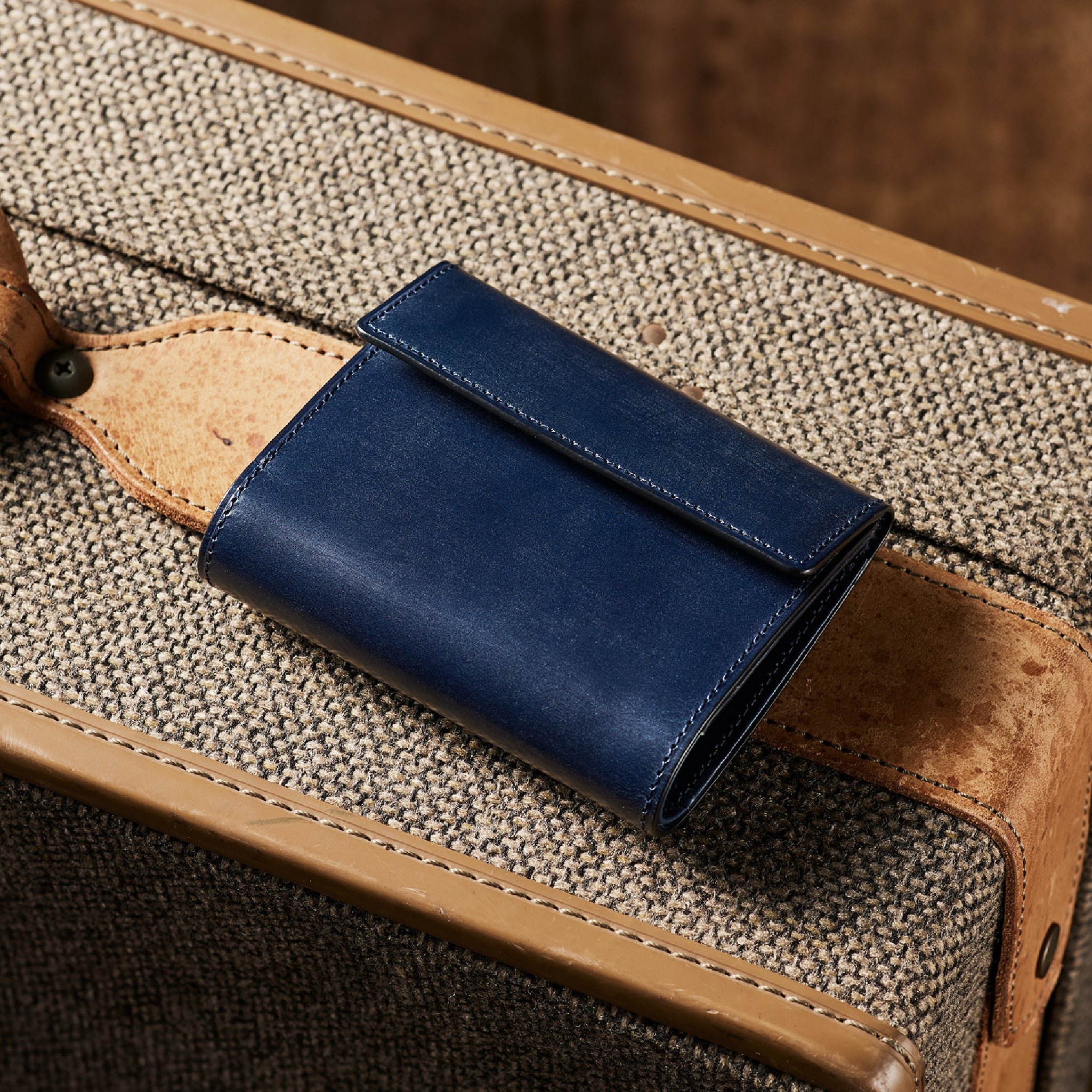 #カラー_ダークネイビー