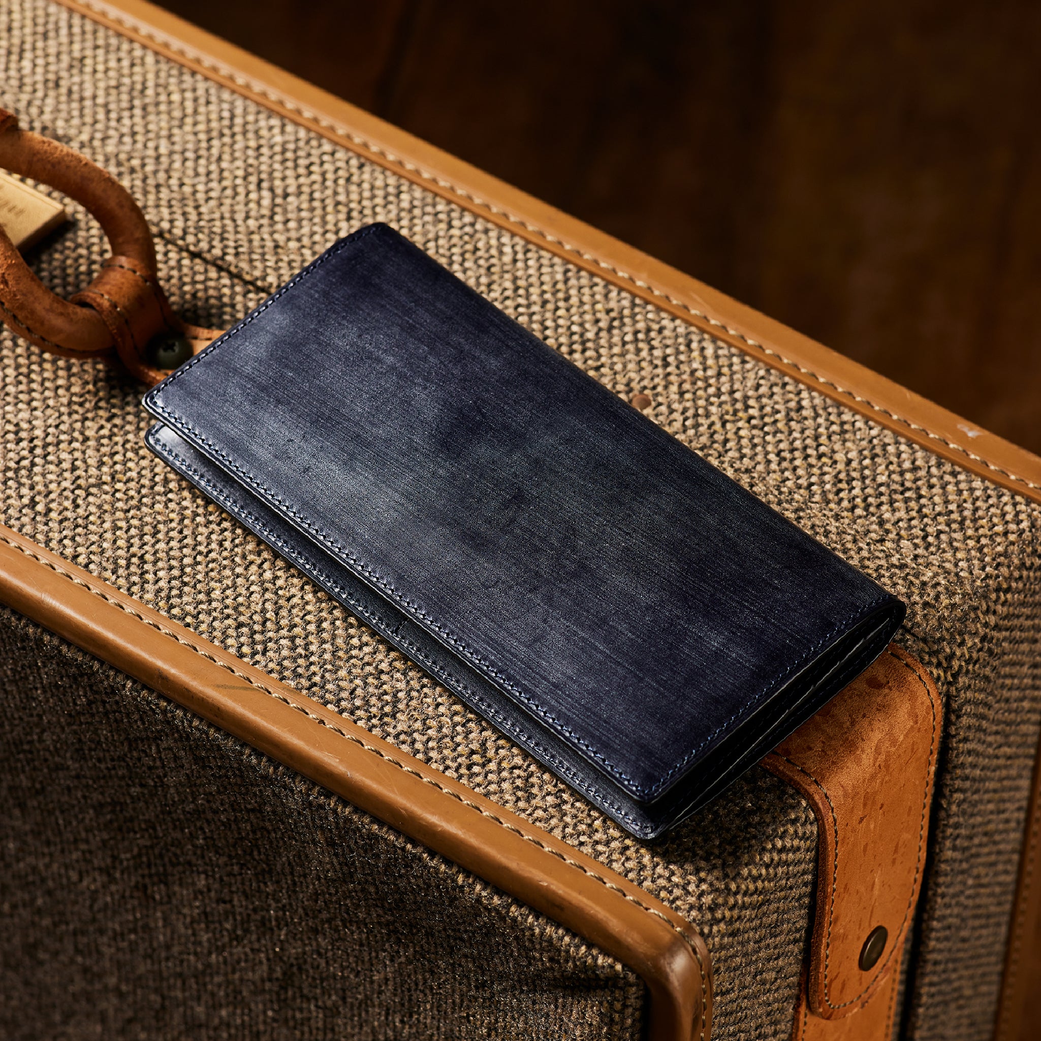 #カラー_ダークネイビー