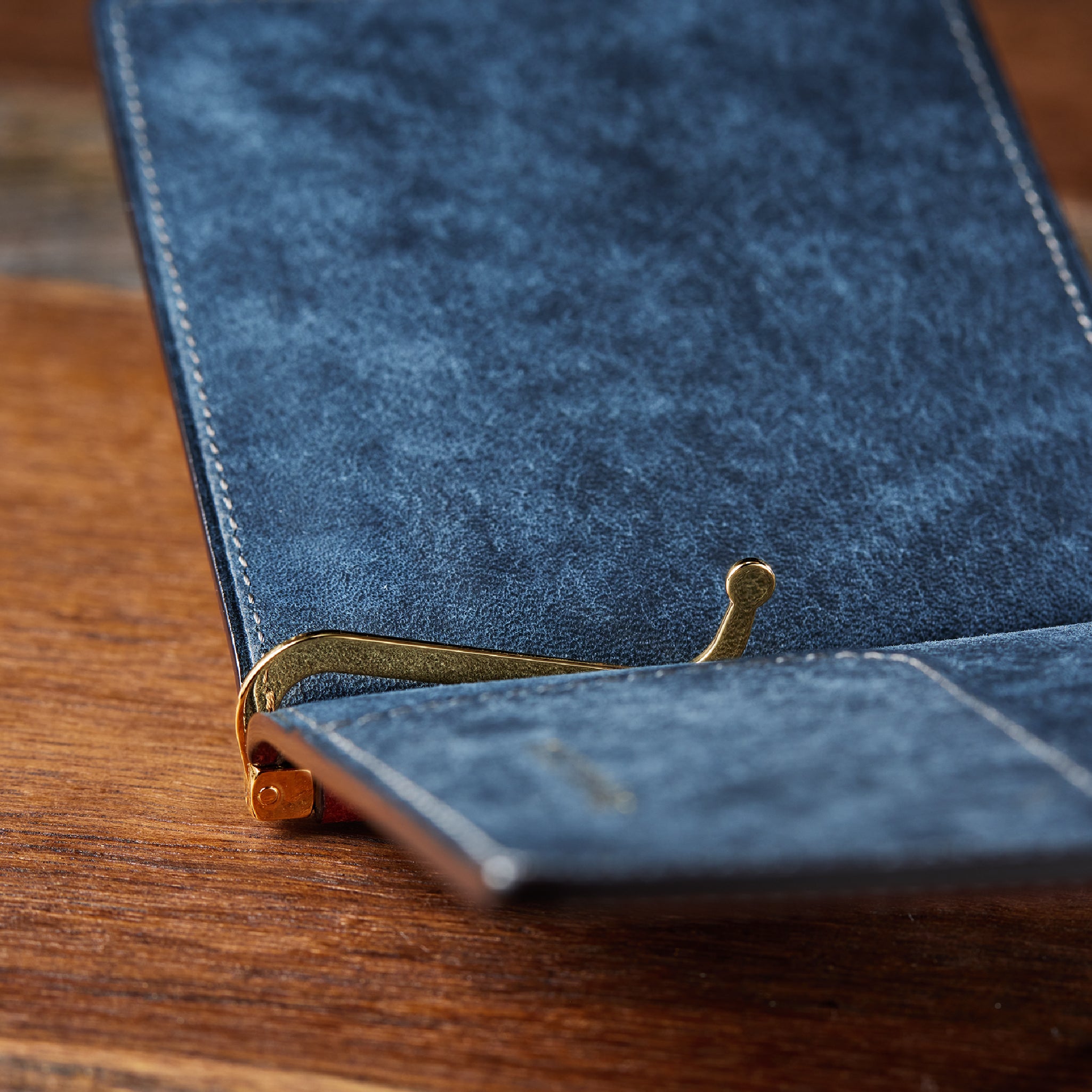 #カラー_レッドアース