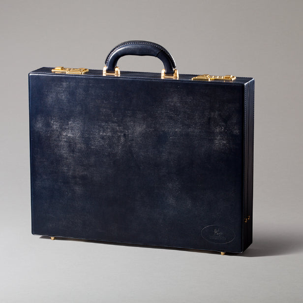 <p>ダークネイビー</p>