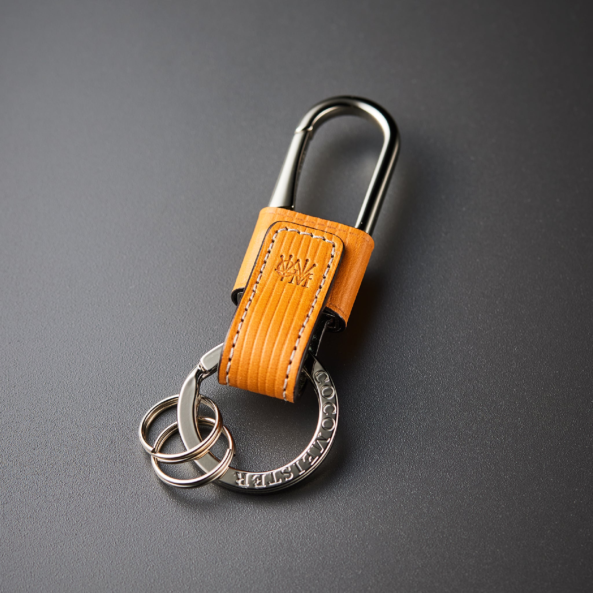 #カラー_ヴィクトリーイエロー