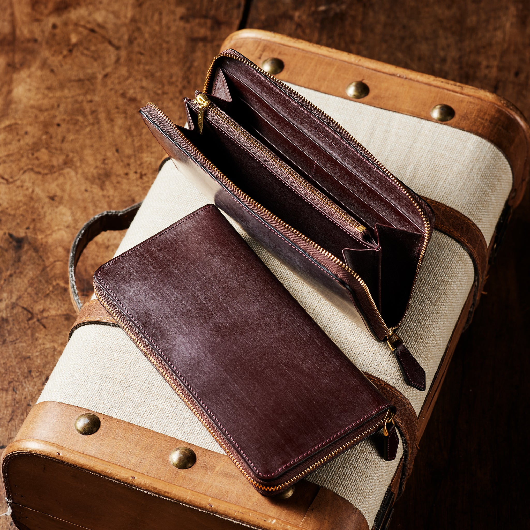 #カラー_ボルドーワイン