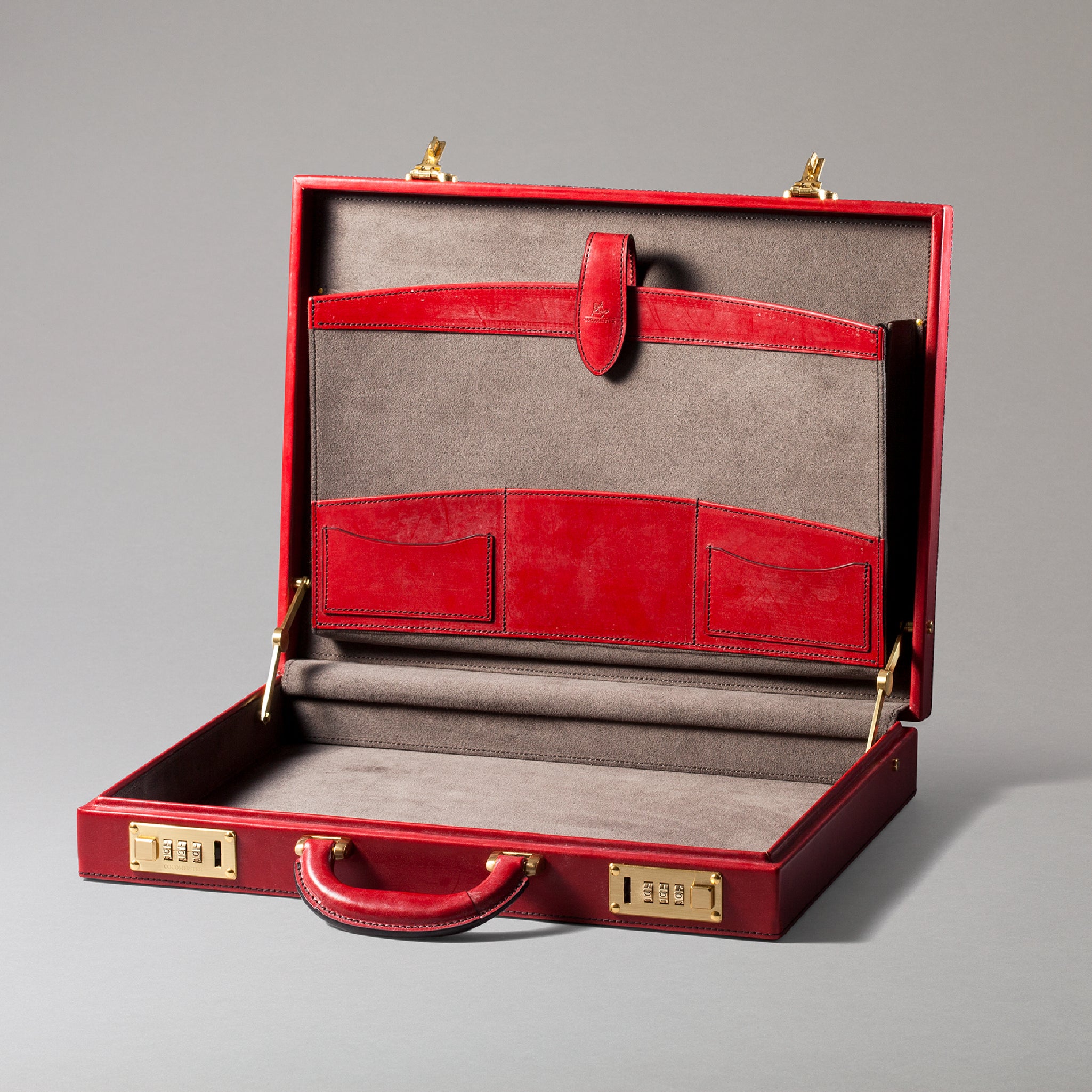 #Color_スイスレッド