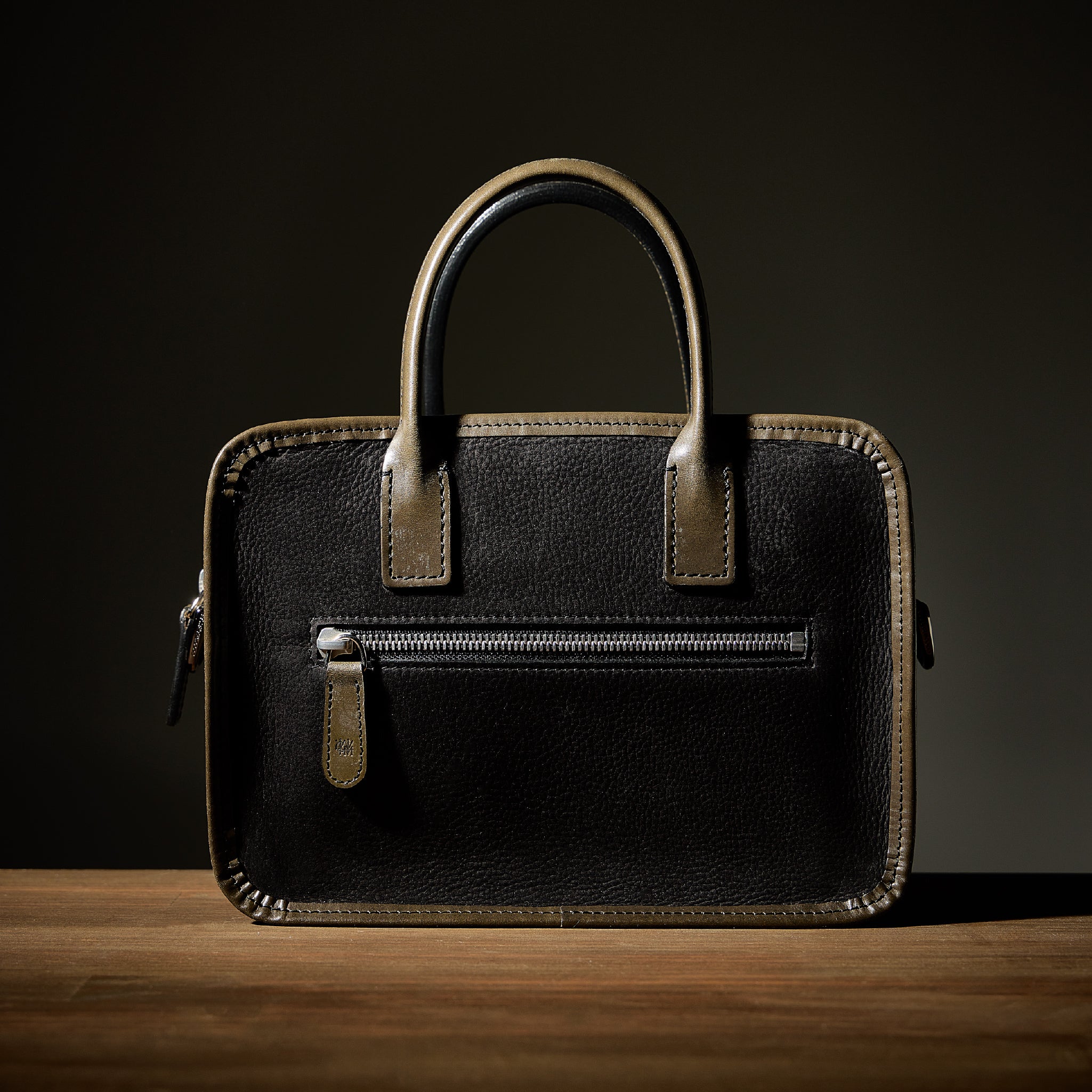 #Color_ヴィンテージブラック