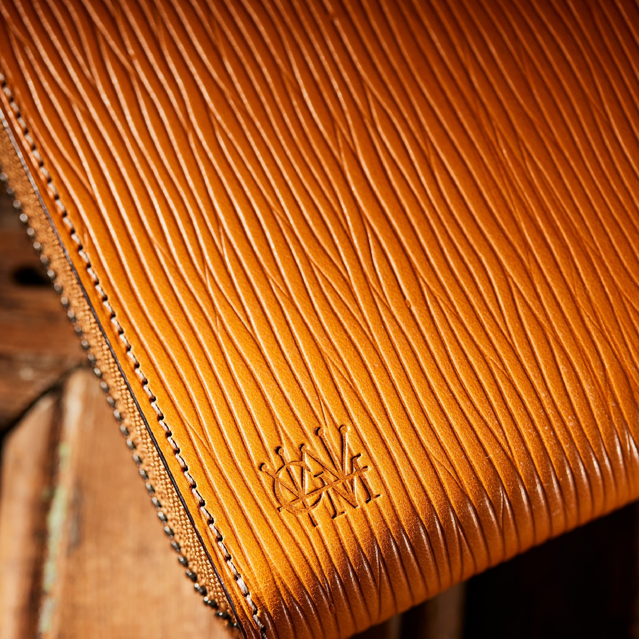 #Color_ヴィクトリーイエロー