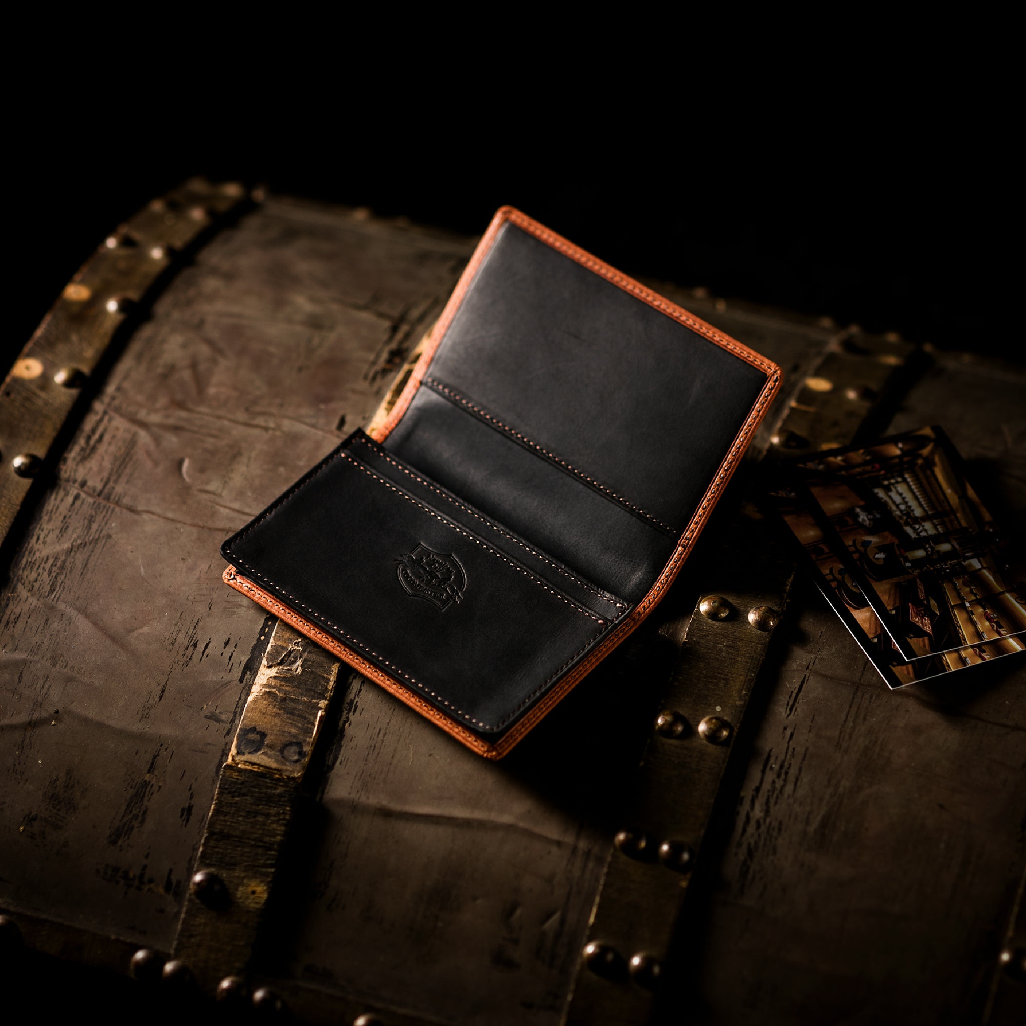 #カラー_ブラウンフォース