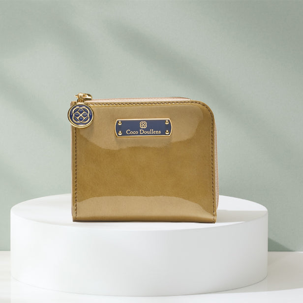 スモークベージュ