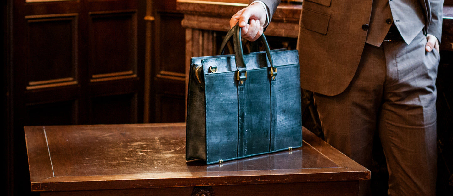 ブリーフケース