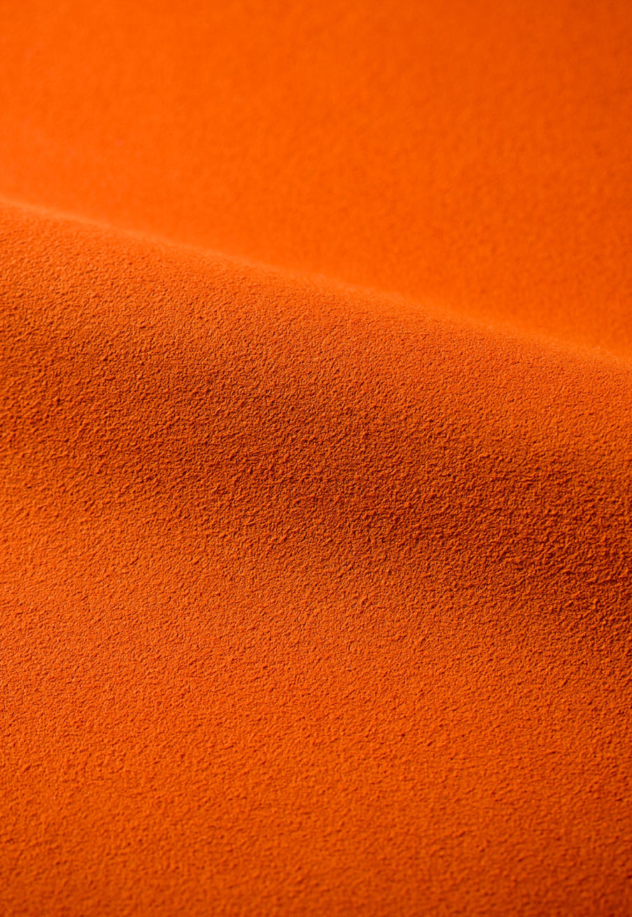 機能性と優雅さを両立する
極上の技術素材